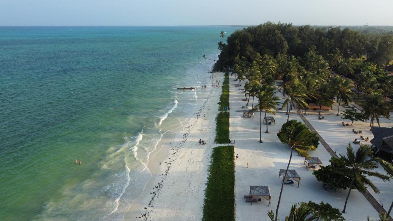 Vrclub Paje Palms Beach Resort ภายนอก รูปภาพ
