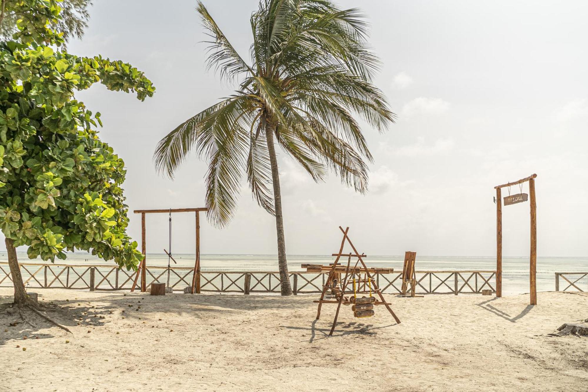Vrclub Paje Palms Beach Resort ภายนอก รูปภาพ
