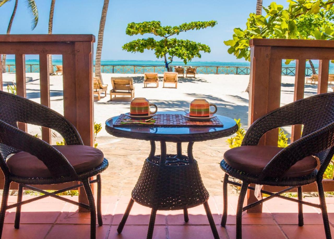 Vrclub Paje Palms Beach Resort ภายนอก รูปภาพ