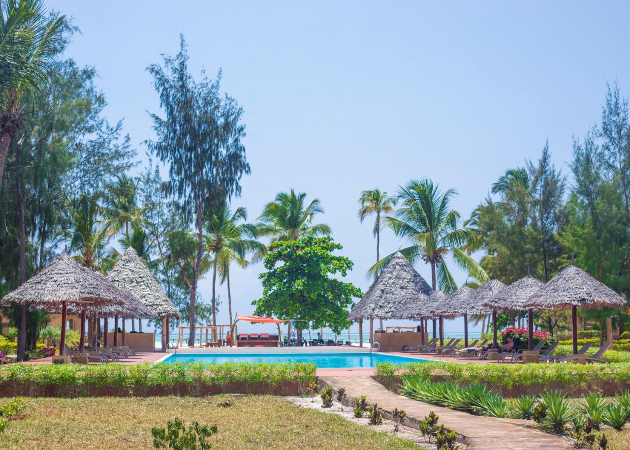 Vrclub Paje Palms Beach Resort ภายนอก รูปภาพ